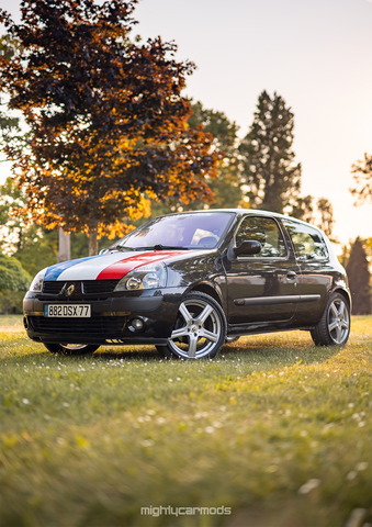 Renault Clio Poster – Mighty Car Mods